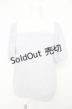 画像: axes femme / パールレース襟ヨーク切替プルオーバー  グレー Y-26-02-21-031-AX-TO-SZ-ZI