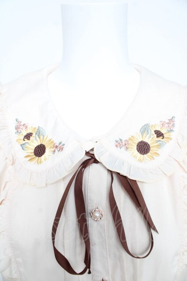 画像3: axes femme POETIQUE / ヒマワリブーケ刺繍ブラウス  生成り Y-26-02-21-037-AX-BL-SZ-ZY (3)