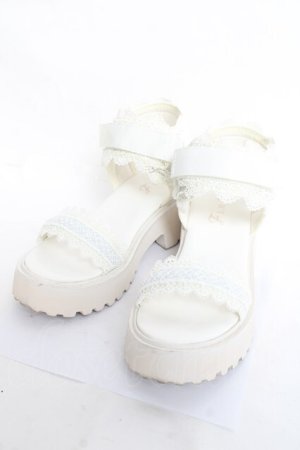 画像: Fi.n.t / レース使いクロススニーカーサンダル M 白 Y-26-02-23-045-CA-SH-SZ-ZY