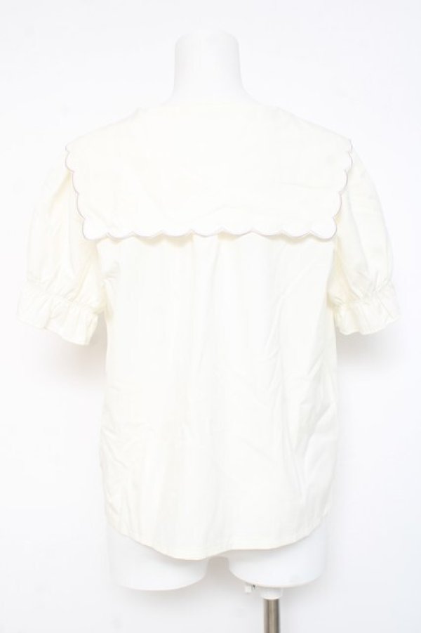 画像2: axes femme POETIQUE / パンジー刺繍リボン襟ブラウス  生成り Y-26-02-23-055-AX-BL-SZ-ZY (2)