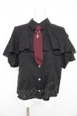 画像1: axes femme POETIQUE / タイ付ラッフルフリル半袖ブラウス  黒 Y-26-02-23-113-AX-BL-SZ-ZY (1)
