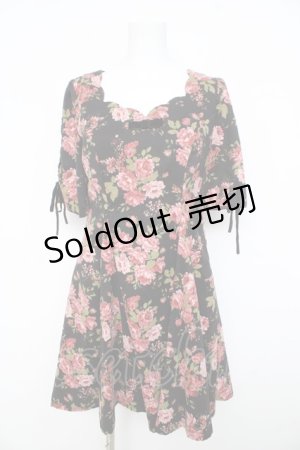 画像: axes femme / ベロアリボンスカラップワンピース M 黒 Y-26-02-23-183-AX-OP-SZ-ZY