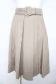 画像1: F i.n.t / 太ベルト付きレトロプリーツスカート F ベージュ Y-26-02-23-209-CA-SK-SZ-ZY (1)