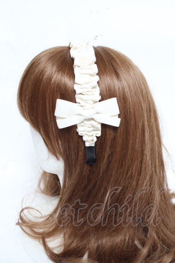 画像2: m petit by misako / ギャザーリボンカチューシャ  生成り Y-26-02-23-021-LO-AC-SZ-ZY (2)