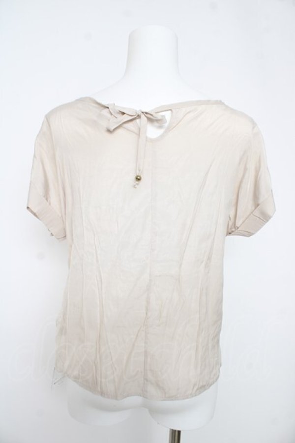 画像2: axes femme / レースデザイン半袖プルオーバー  生成り Y-26-02-27-013-AX-BL-SZ-ZY (2)