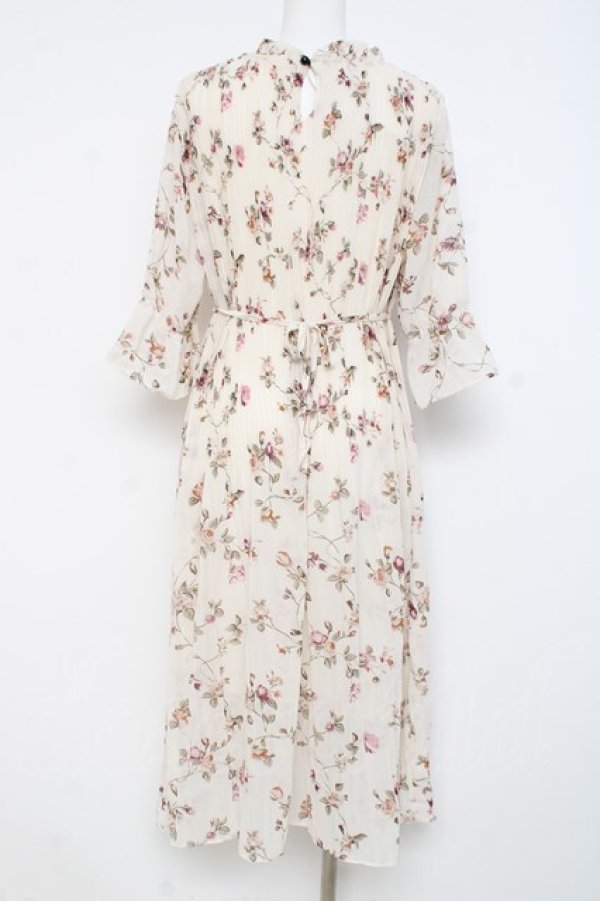 画像2: axes femme / 細プリーツ花柄ワンピース  生成り Y-26-02-27-106-AX-OP-SZ-ZY (2)