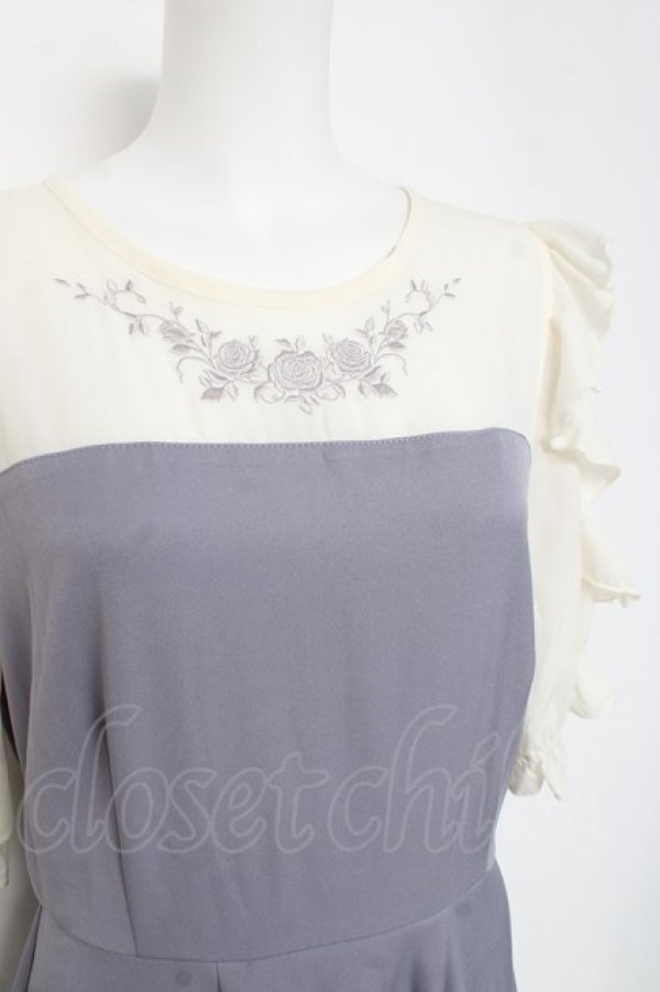 画像3: axes femme / ローズ刺繍ドッキングワンピース F ラベンダー Y-26-02-27-110-AX-OP-SZ-ZY (3)