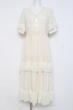 画像: axes femme / レースラインティアードワンピース F 生成り Y-26-02-27-124-AX-OP-SZ-ZY