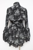 画像3: MARBLE / 姫袖ボレロ付き配色切り替えデコラティブワンピース  グレーバラ柄ワンピース×黒ボレロ Y-26-02-27-166-GO-OP-IG-ZY (3)