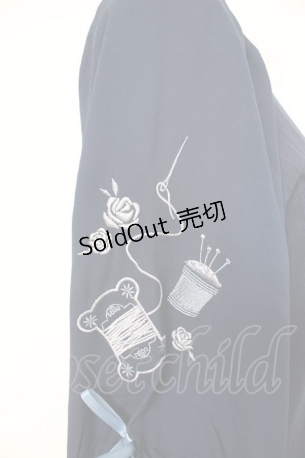 画像3: axes femme / ＳＡＪＯＵ刺繍プルオーバー  紺 Y-26-02-27-032-AX-TO-SZ-ZY (3)