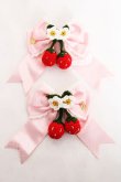 画像1: BABY, THE STARS SHINE BRIGHT / ゆらゆらいちごのサテンリボンクリップ  ピンク Y-26-03-01-050-BA-AC-IG-ZY (1)