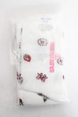 画像1: BABY, THE STARS SHINE BRIGHT / Juicy Strawberry Memor柄オーバーニーソックス 22〜24 シロ Y-26-03-01-062-BA-ZA-IG-ZY (1)