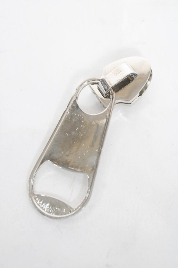 画像1: PUNK / ビックジップバッジ  シルバー Y-26-03-01-020-PU-ZA-SZ-ZY (1)