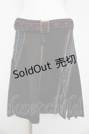画像: Ozz Croce / スカルストライプボタンデザインスカート  ブラック/レッド Y-26-03-03-135-OO-SK-SZ-ZY