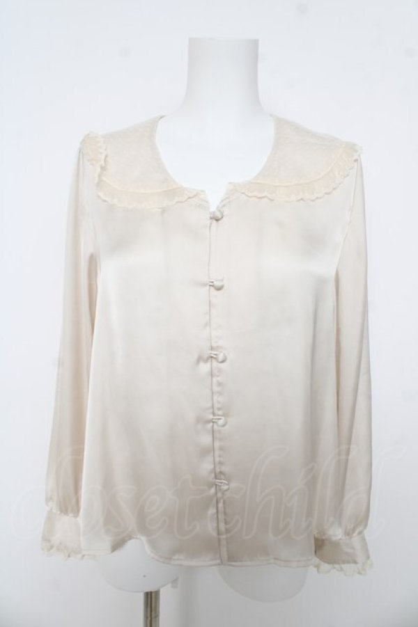 画像1: F i.n.t / レースセーラー襟サテンブラウス  生成り Y-26-03-03-042-CA-BL-SZ-ZY (1)
