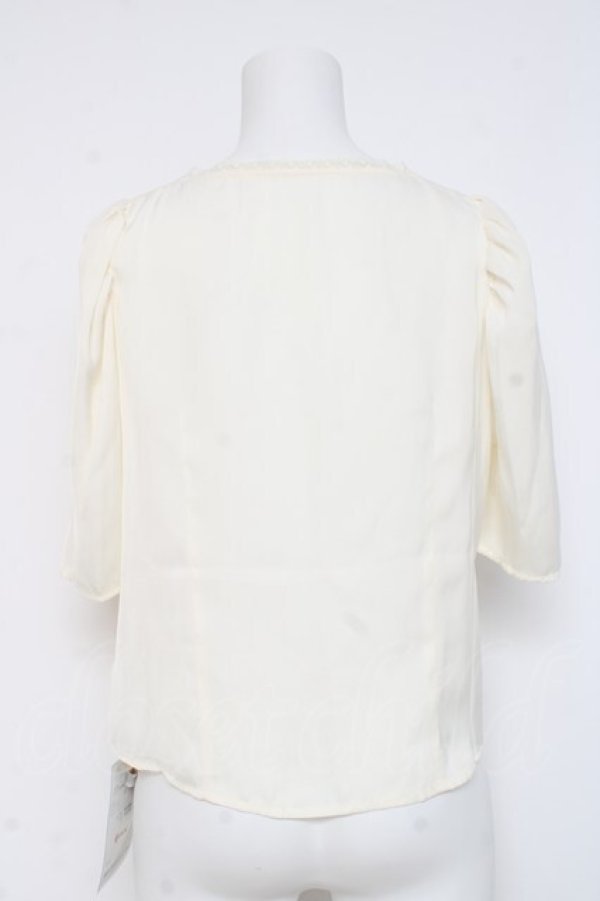 画像2: an another angelus / スクエアネックアンティークローズ刺繍ブラウス F オフ/ブルー Y-26-03-06-118-CA-BL-SZ-ZY (2)