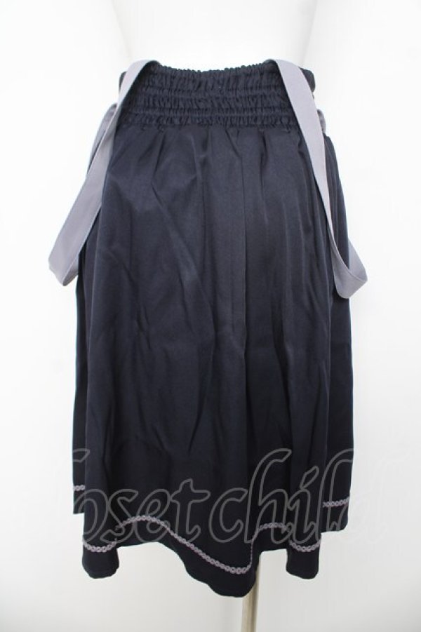 画像2: axes femme POETIQUE / ガーターデザインサス付スカート  紺 Y-26-03-06-228-AX-SK-SZ-ZY (2)