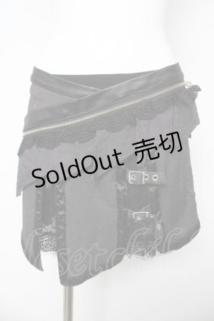 画像: Ozz Croce / 2連ベルトフラップスカート  黒 Y-26-03-06-250-OO-SK-SZ-ZY