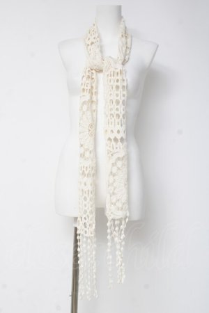 画像: OZZ ANGELO / 花モチーフ編みスカーフ  オフシロ Y-26-03-06-038-OO-ZA-SZ-ZY