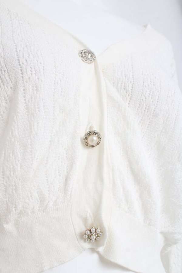 画像3: axes femme / ビジューボタン透かし編みカーディガン  白 Y-26-03-09-070-AX-TO-SZ-ZY (3)