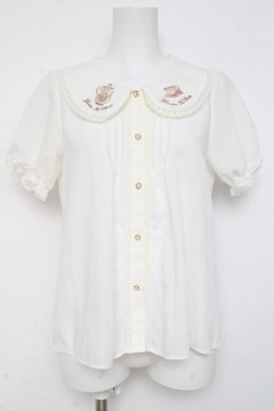 画像: Amavel / ティーセット刺繍入り配色リボンタイ付半袖ブラウス F 白 Y-26-03-09-099-CA-BL-SZ-ZY