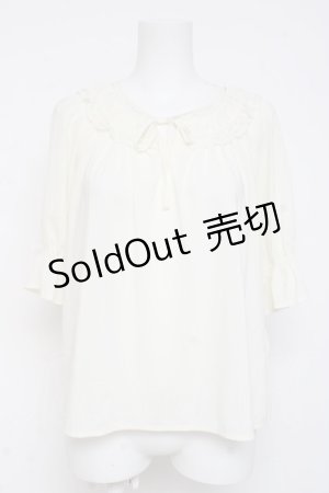 画像: F&A / レース使いギャザープルオーバーブラウス F オフホワイト Y-26-03-09-108-LO-BL-SZ-ZY