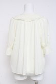 画像2: F&A / レース使いギャザープルオーバーブラウス F オフホワイト Y-26-03-09-108-LO-BL-SZ-ZY (2)