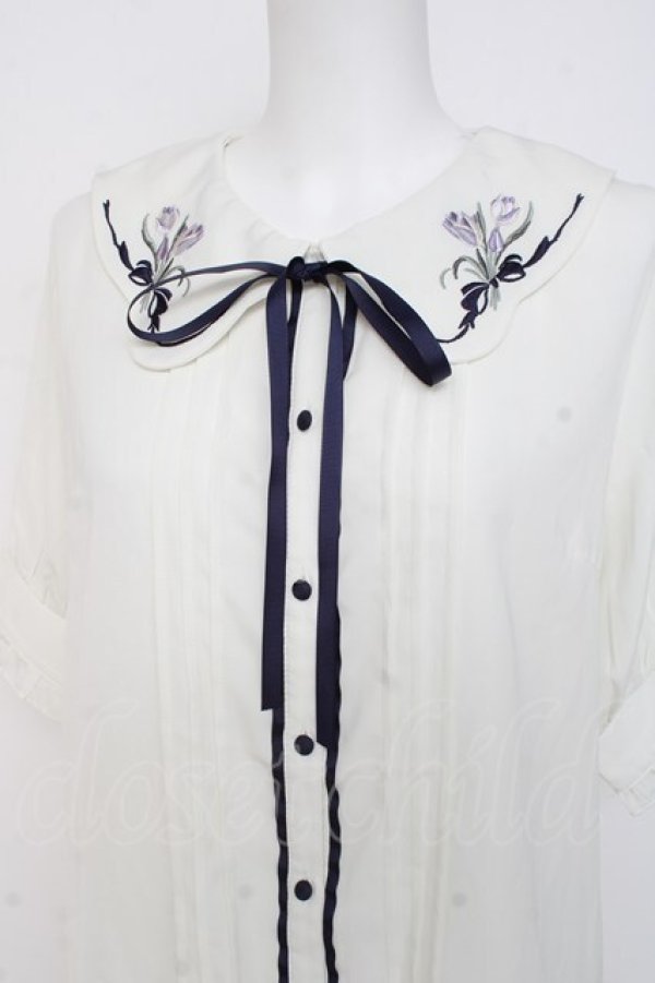 画像3: axes femme POETIQUE / チューリップ刺繍ブラウス M 紺 Y-26-03-09-014-AX-BL-SZ-ZY (3)