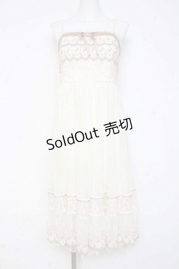 画像1: axes femme / お花チュール使いワンピース  生成り Y-26-03-09-186-AX-OP-SZ-ZY (1)