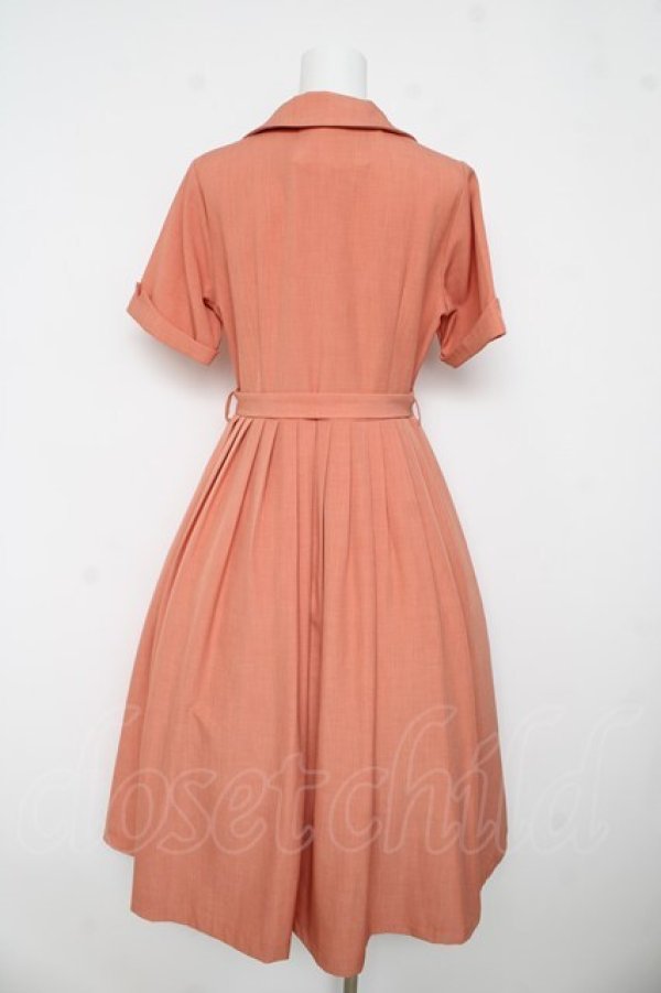 画像2: an another angelus / オープンカラーフレンチシャビーワンピース F コーラルピンク Y-26-03-11-045-CA-OP-SZ-ZY (2)