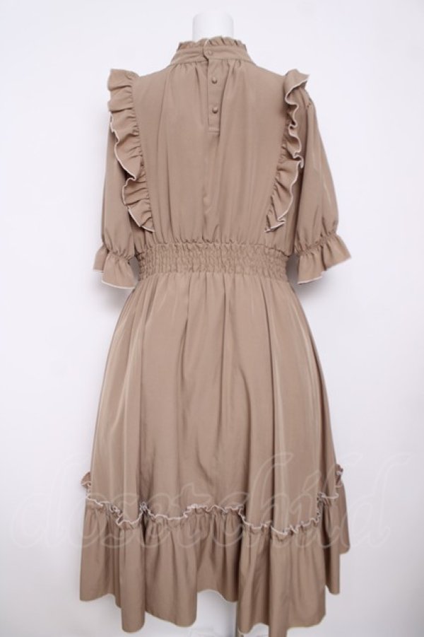 画像2: m petit by misako / NINA'SコラボAMハイショクメローワンピース 4L ベージュ Y-26-03-13-119-LO-OP-SZ-ZY (2)