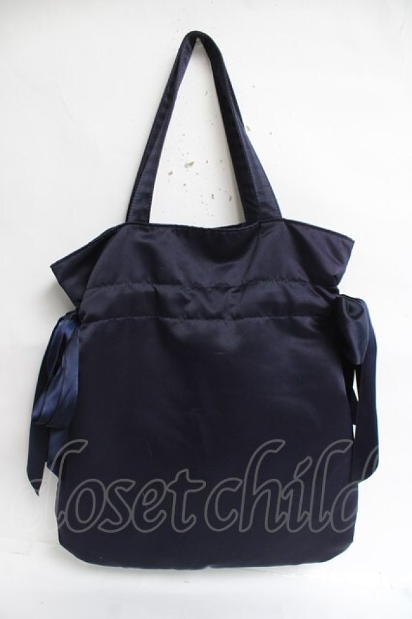 画像2: Maison de FLEUR / ダブルリボンギャザートートバッグ F ネイビー Y-26-03-16-051-LO-BG-SZ-ZY (2)