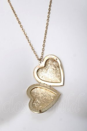 画像: Eri Aino's Collection / ハート型ロケットペンダント  ゴールド Y-26-03-16-008-LO-AC-SZ-ZY