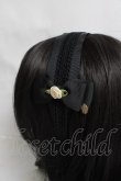 画像2: m petit by misako / NINA'sコラボ AM*NIフラワーカチューシャ  中黒 Y-26-03-16-075-LO-AC-SZ-ZY (2)