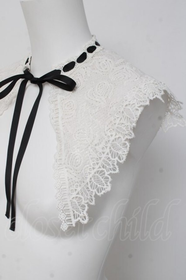 画像2: axes femme POETIQUE / ローズレースつけ襟  白 Y-26-03-16-027-AX-ZA-SZ-ZY (2)