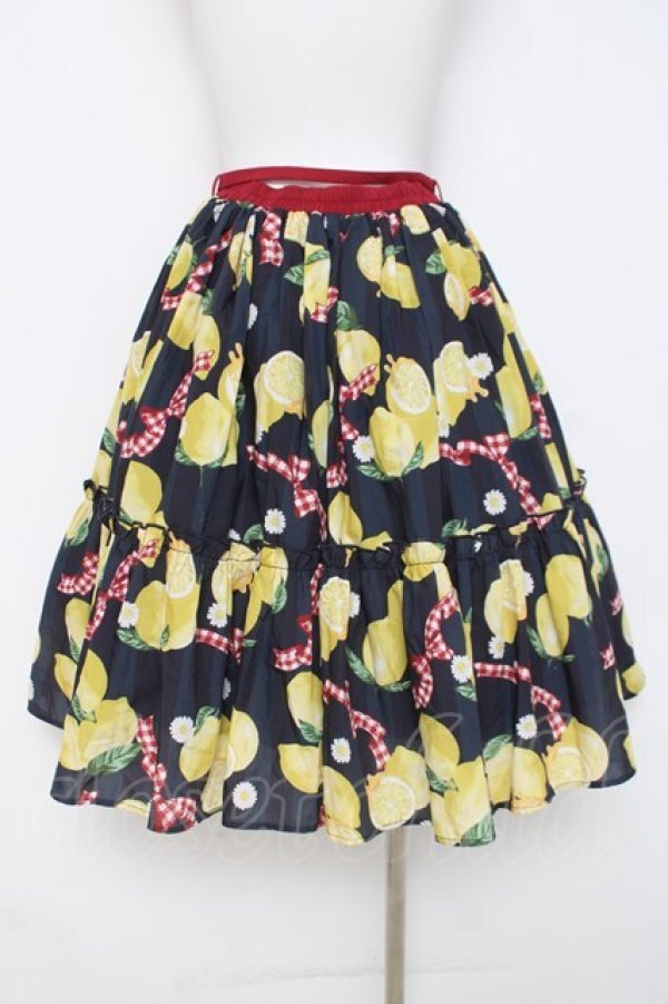 画像2: axes femme kawaii / ストライプレモン柄スカート M 紺 Y-26-03-16-203-AX-SK-SZ-ZY (2)