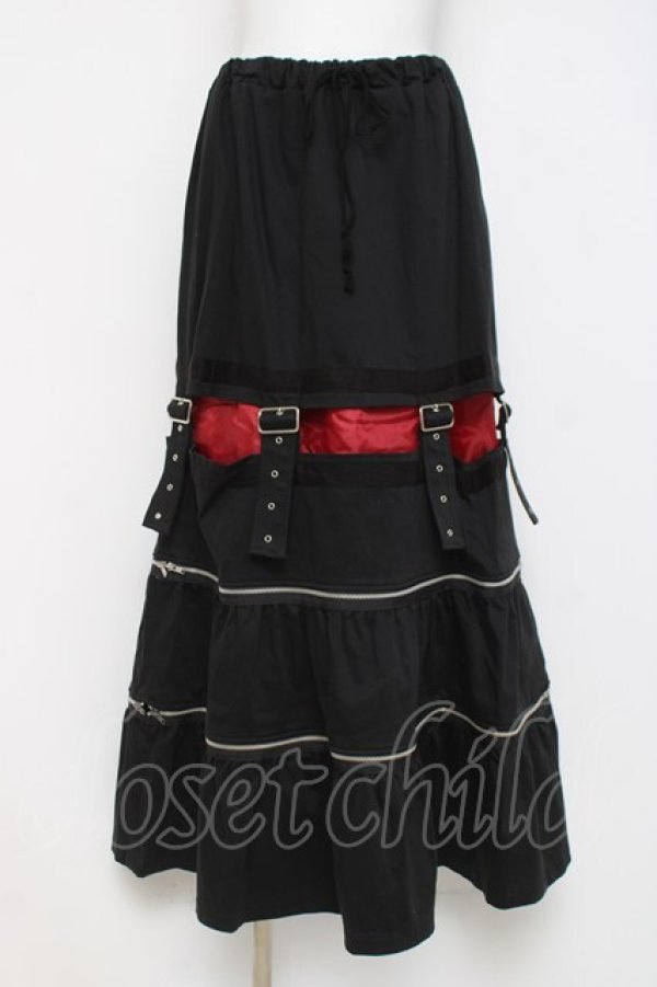 画像1: ROMANTIC NEUROSIS / ZIPデザインベルトロングスカート  黒/赤 Y-26-03-16-227-PU-SK-SZ-ZY (1)