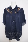 画像1: axes femme / ひまわり刺繍楊柳ブラウス M 紺 Y-26-03-18-011-AX-BL-SZ-ZY (1)