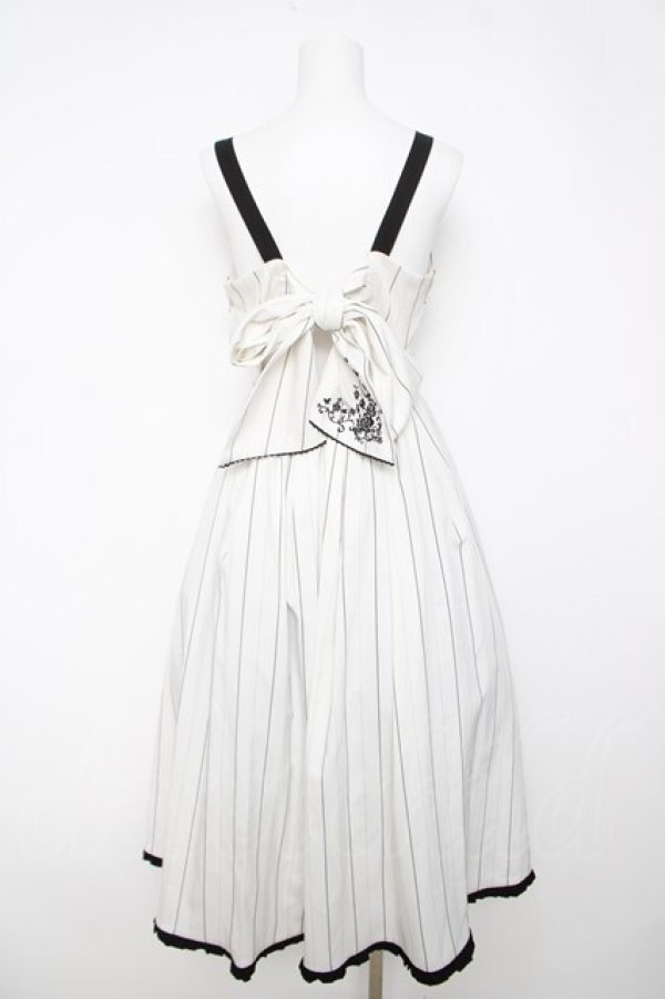 画像2: axes femme / バックリボンストライプジャンパースカート  白 Y-26-03-18-098-AX-OP-SZ-ZY (2)