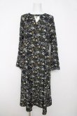 画像1: axes femme / 小花プリントチョーカーワンピース M 黒 Y-26-03-18-116-AX-OP-SZ-ZY (1)