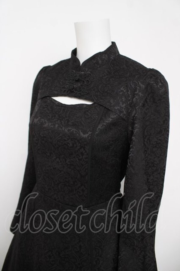 画像3: axes femme POETIQUE / チャイナスリット袖ロングワンピース  黒 Y-26-03-18-127-AX-OP-SZ-ZY (3)