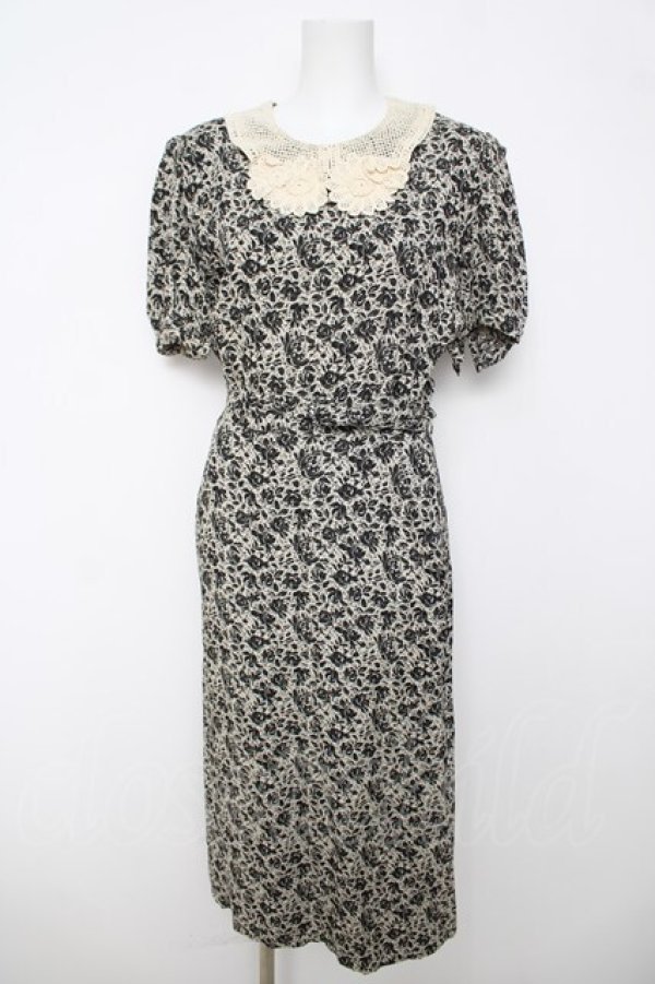 画像1: INGEBORG / バラ柄襟レースワンピース F オフ×黒 Y-26-03-18-156-LO-OP-SZ-ZY (1)