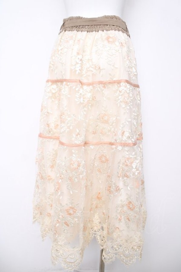 画像2: axes femme NOSTALGIE / フラワー刺繍スカート M 生成り Y-26-03-18-185-AX-OP-SZ-ZY (2)