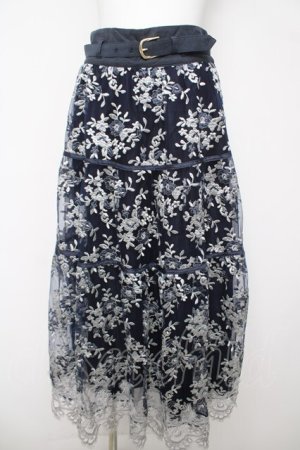 画像: axes femme NOSTALGIE / フラワー刺繍スカート M 紺 Y-26-03-18-192-AX-OP-SZ-ZY