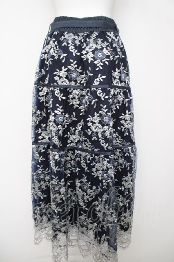 画像2: axes femme NOSTALGIE / フラワー刺繍スカート M 紺 Y-26-03-18-192-AX-OP-SZ-ZY (2)