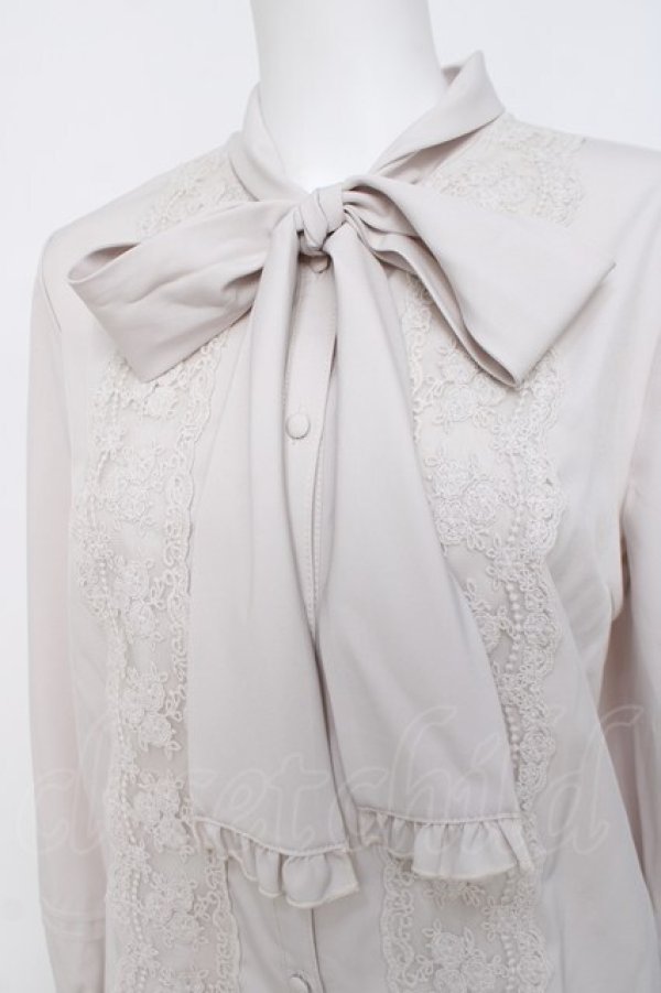 画像3: axes femme / 繊細レース×ボウタイブラウス F ピンク Y-26-03-20-059-AX-BL-SZ-ZY (3)