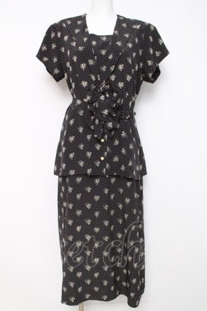 画像: INGEBORG / ドット×ブーケ柄セーラーワンピース F 黒 Y-26-03-20-111-LO-OP-SZ-ZY