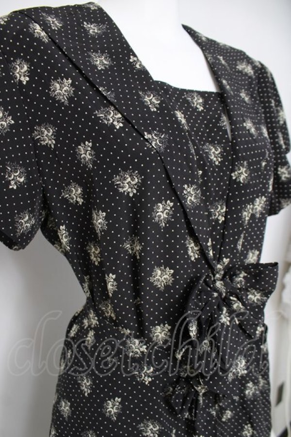 画像4: INGEBORG / ドット×ブーケ柄セーラーワンピース F 黒 Y-26-03-20-111-LO-OP-SZ-ZY (4)