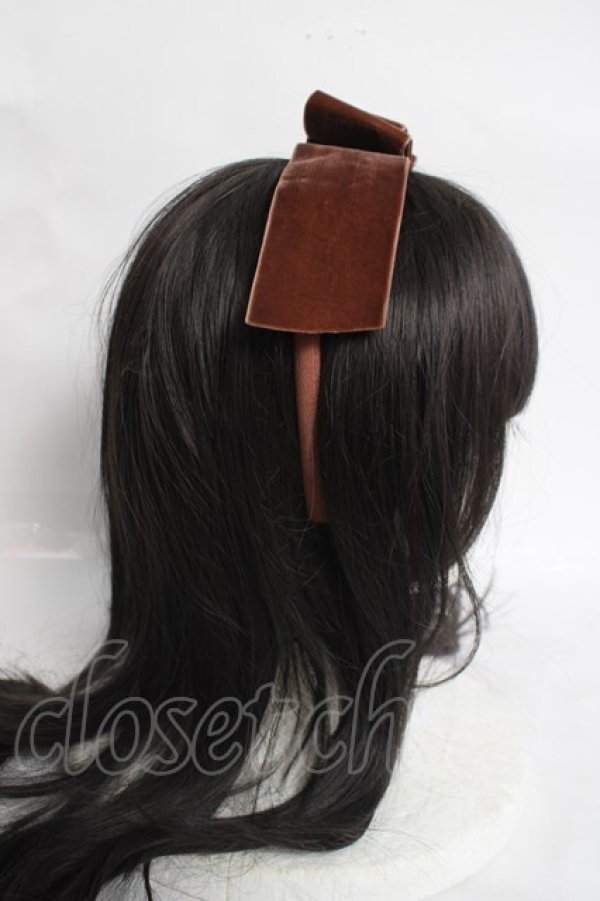 画像3: axes femme kawaii / ベロアリボンカチューシャ  ブラウン Y-26-03-20-013-AX-AC-SZ-ZY (3)