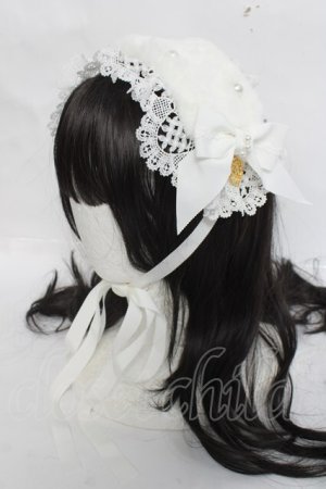 画像: BABY, THE STARS SHINE BRIGHT / Pearl Fairyファーヘッドドレス  白 Y-26-03-20-014-BA-AC-SZ-ZY